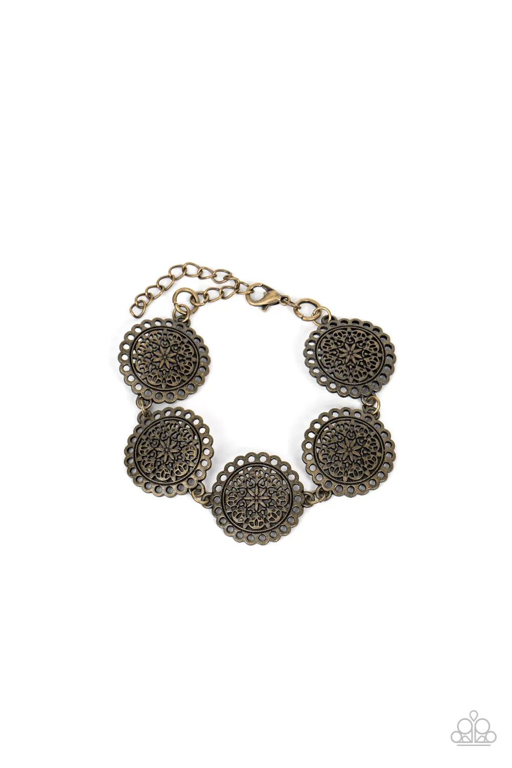 Paparazzi Garden Gate Glamour - Brass Bracelet